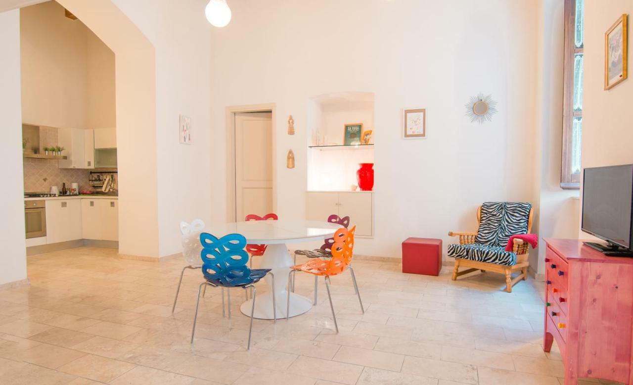 Modern Apartment In Historic Building Cagliari Exterior photo